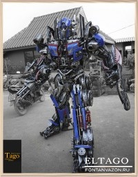 Dieselpunk Recycled Metal Brave Giant Robot