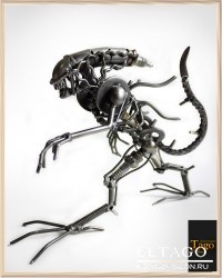 Recycled Metal Mini Monster - Tail Up